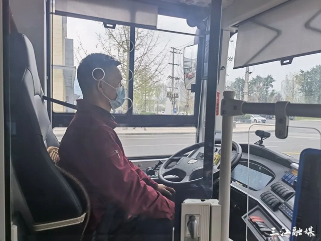 免费乘坐！宜宾无人驾驶公交车可以体验了！