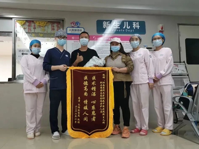 【围观】83天!体重不到2斤的宝宝活下来了(图5) 5.jpg