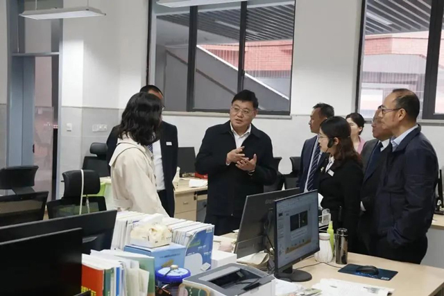 崔昌宏率队调研泸州市学校教育教学管理和“双减”工作(图2) 2-1.jpg