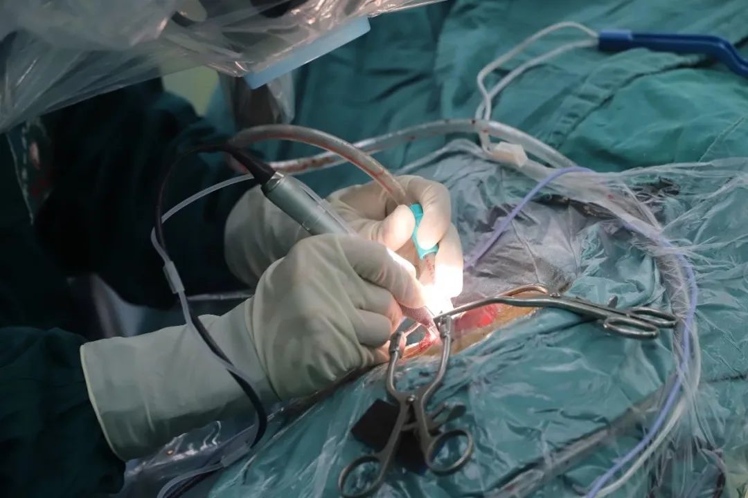 【围观】5岁女孩弄丢30万?(图4) 女孩4.jpg