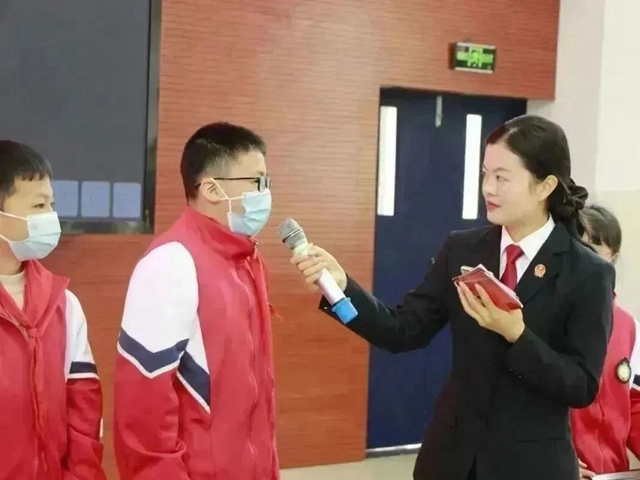 宪法宣传周 | 江阳法院:法治护成长,“宪”在校园行(图11) 11.jpg