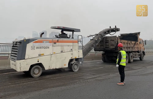 泸州沱江六桥启动桥面维修,预计21日恢复正常通行(图1) 六1.jpg