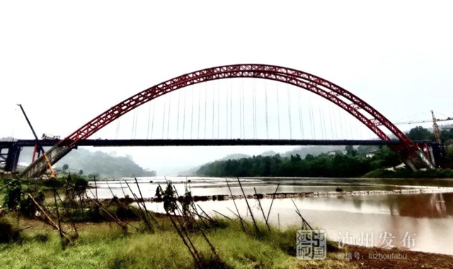 3条路、3座桥,泸州6个交通项目一起通车!(图3) 车3.jpg