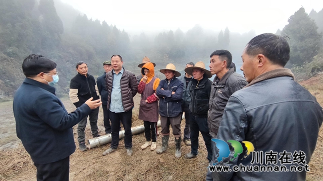 古蔺县丹桂镇:乡贤助力钻深井,汩汩清水入户来(图2) 微信图片_20230105092635.jpg