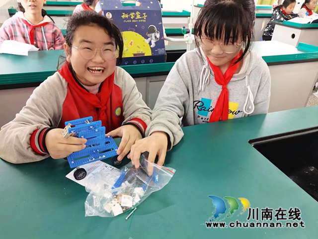 泸县:致公力量传递科学精神,点亮科技梦想(图1) 图片1_副本.jpg