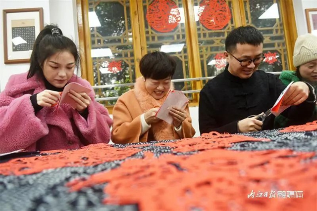 内江技艺!一剪下去,好看(图6) 6.jpg