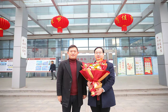 情系人才 暖心关怀 | 合江县领导慰问医院优秀人才!(图2) 2.jpg