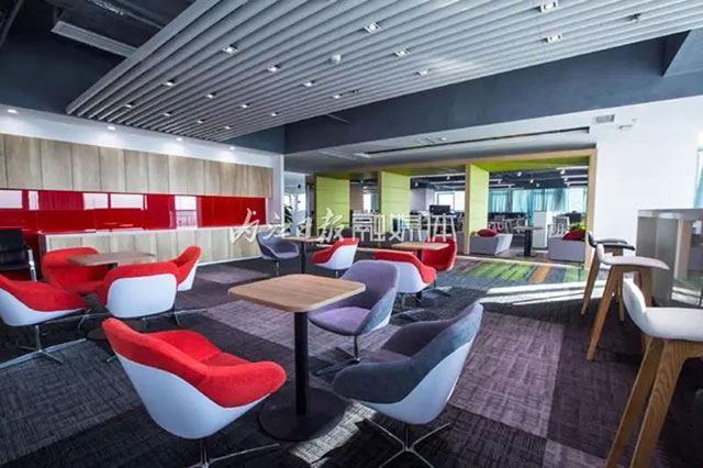 打造行业发展新模式!内江汉安孵化器荣获省级创业孵化基地称号(图2) 2.jpg