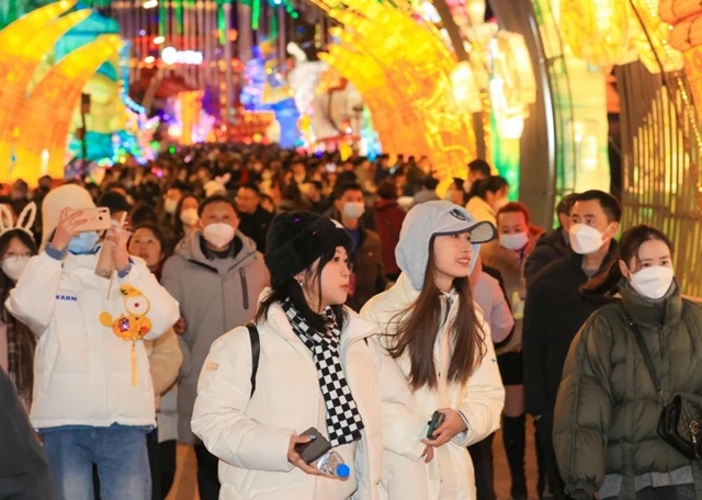 第29届自贡国际恐龙灯会开幕!(图5) 5.jpg