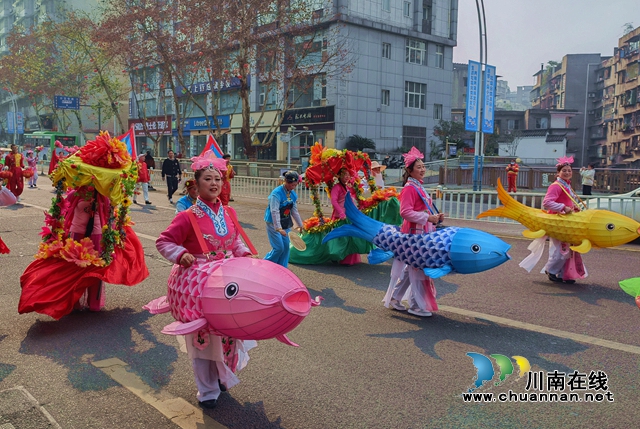 鱼灯2.jpg