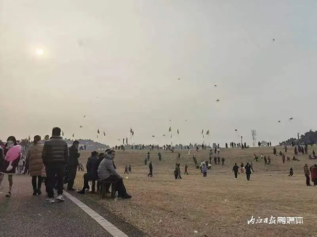 内江“年味儿”浓!游客今年青睐这些地方——(图2) 2.jpg