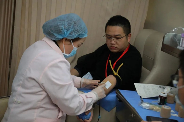 合江县中医医院:职工积极献血献爱心,让爱温暖这个冬季!(图7) 7.jpg