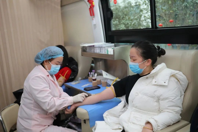 合江县中医医院:职工积极献血献爱心,让爱温暖这个冬季!(图9) 9.jpg