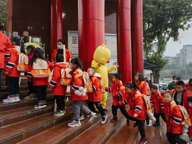 新学期新征程,泸州中小学、幼儿园全面开学(图4) 4.jpg