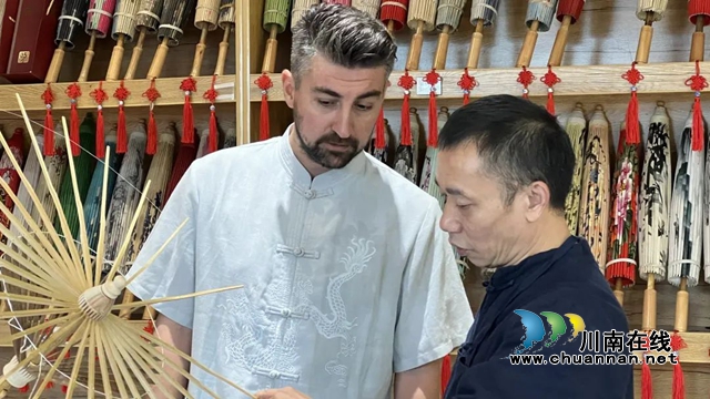 “合江女婿”阿布已抵达土耳其参与救援(图2) 2.jpg