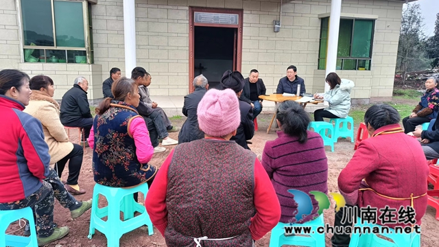 泸县立石镇召开林业院坝会宣讲相关文件精神(图2) 81bfdd81533669abc42996caf0c0d60.jpg