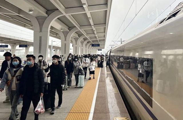 2023年泸州春运圆满收官:累计发送旅客2709万人次(图2) 运2.jpg