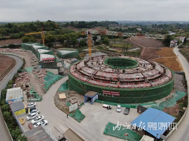 一枚果子“闯”世界!今日,一场“国字号”大会在威远开幕(图3) 果3.jpg