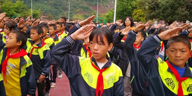 千里送教,爱在彝乡① || 衣带渐宽终不悔,惟愿凉山教育兴(图13) 13.jpg