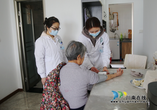 家庭医生上门服务.JPG