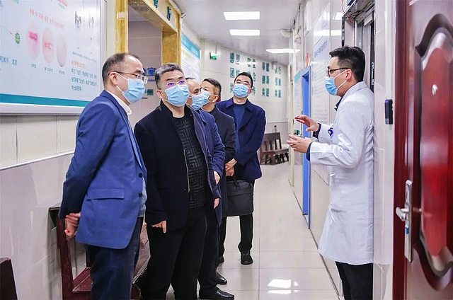 西南医科大学附属医院、重庆大学附属江津医院签署卫生健康一体化发展战略合作协议(图9) nEO_IMG_9.jpg