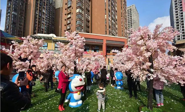 泸州公交与您共赴春日樱花美食节(图2) 2.jpg