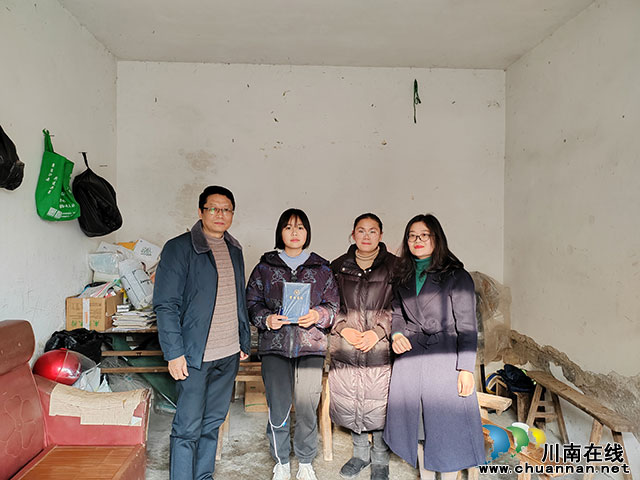 龙马潭区鱼塘街道人大代表家访┃访出民心真言 访出责任担当(图1) 微信图片_20230310173018.jpg