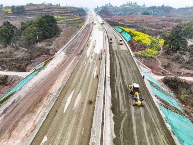 宜宾城区至白花镇只要半个小时!自贡漆树至宜宾段预计年底通车(图2) 树2.jpg