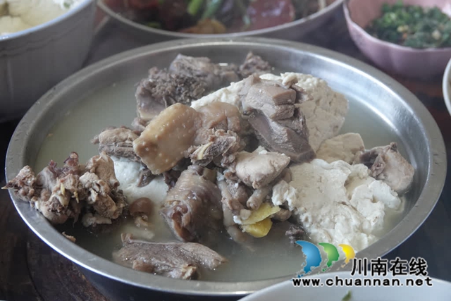 古蔺:苗家石磨菜豆花,磨出春日好时光(图7) 9.jpg