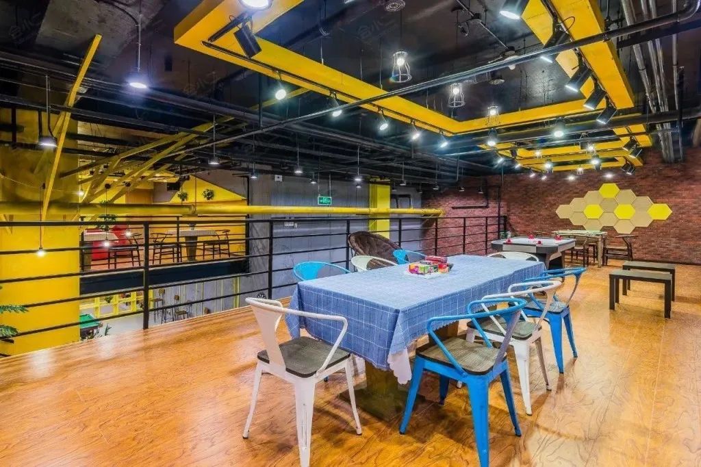 315以案说法 | 轰趴馆台盆掉落致顾客受伤，谁担责？