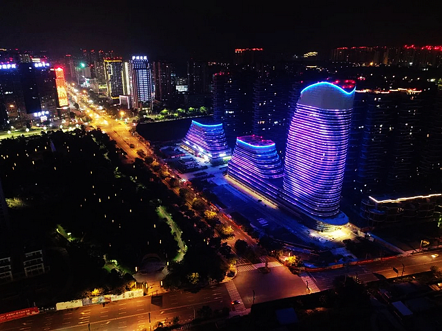 金融中心 城市封面 | 泸州佳乐世纪城金融街117号办公样板层盛装亮相！