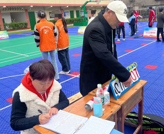 龙马潭区:传承体育精神,“羽”爱一路同行(图8) 8.jpg