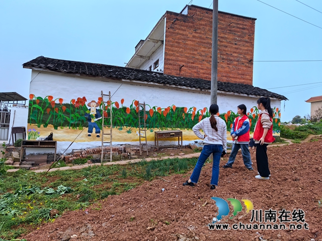 泸县立石镇开展乡村振兴主题墙体画活动(图5) e217ae2ced47f506b559e5979950bc7.jpg