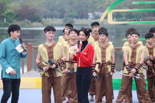 美翻了,这个学校的学生即将亮相央视,让我们先睹为快!(图2) 2.jpg