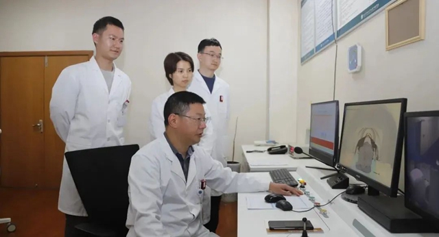 【硬核】16名“开脑壳”的医生啥样?(图7) 7.jpg