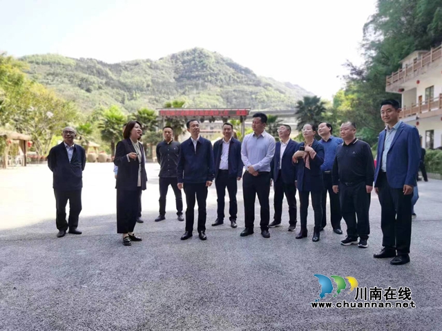 高位推动促发展李堂兵莅叙督导调研“泸商回引”工作 (1).jpg