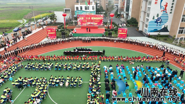 泸州古蔺:小小大村娃,浓浓爱国情(图4) 4.jpg