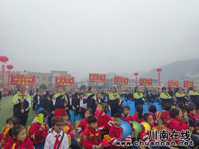 泸州古蔺:小小大村娃,浓浓爱国情(图2) 图片2.jpg