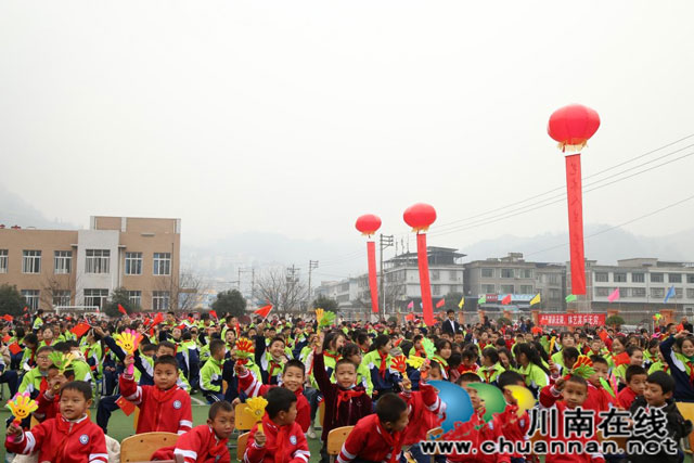 泸州古蔺:小小大村娃,浓浓爱国情(图8) 8.jpg