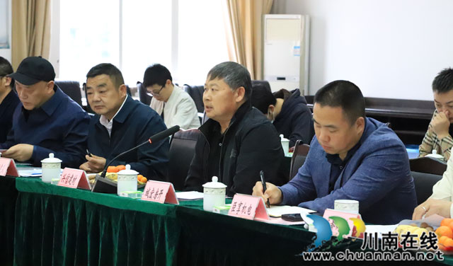 泸县云龙镇 ┃ 市县镇三级人大代表听取建筑企业心声(图1) 1.jpg