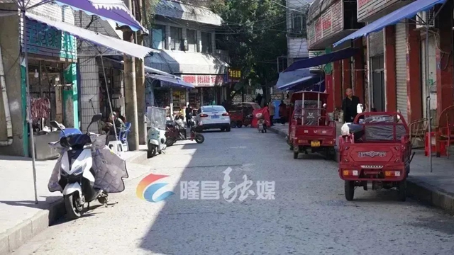 480个车位!隆昌又一个停车场正式投用(图1) 车1.jpg