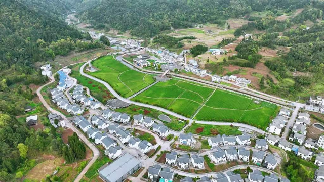 古蔺县开展泸州40正当红 “酱心古蔺 得意之城”主题摄影活动(图4) 4.jpg