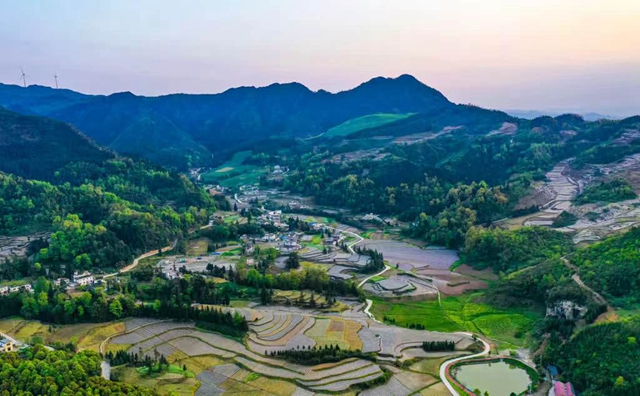 古蔺县开展泸州40正当红 “酱心古蔺 得意之城”主题摄影活动(图8) 8.jpg