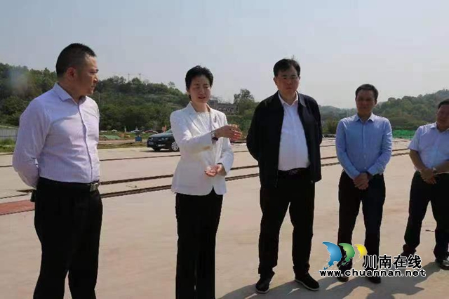 泸州市副市长陈小艳调研口岸物流高质量发展工作(图4) 艳4.jpg