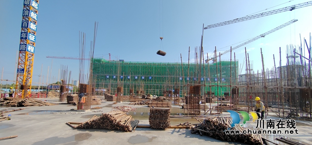 分拣中心项目施工现场（先凤玉摄）(1).jpg
