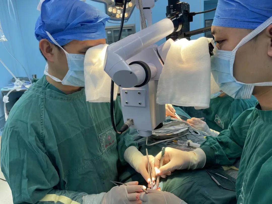 【警惕】吓人!泸州女子右腿被30cm刀片扎穿……(图7) 7.jpg