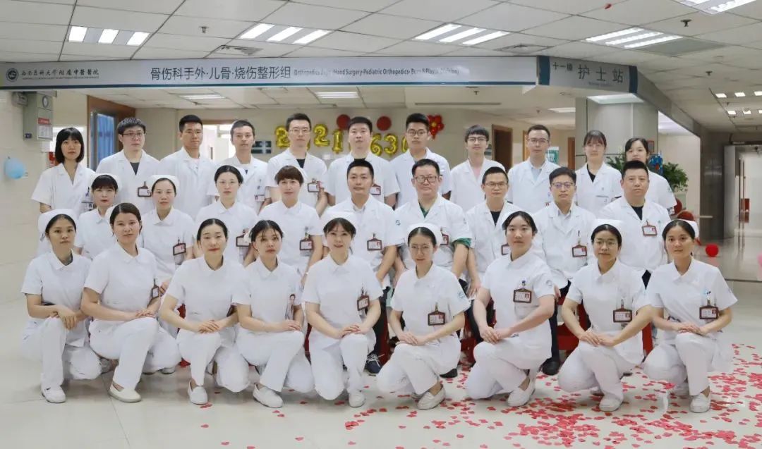 【警惕】吓人!泸州女子右腿被30cm刀片扎穿……(图11) 11.jpg