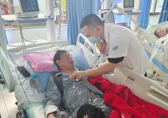 泸州夫妻因吵架喝下洁厕剂,结果……(图2) 2.jpg