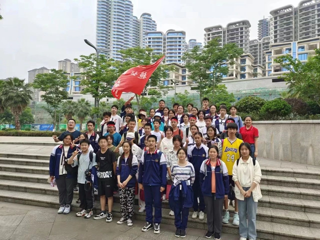 徒步拉练 亮剑中考|泸州十八中初2023届师生迎中考战前拉练活动(图18) 20.jpg