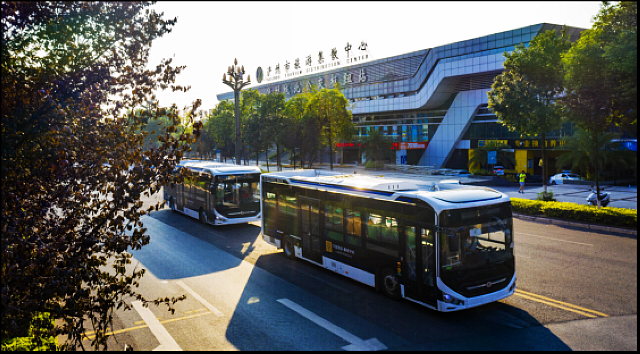 运力增投保畅通 站点值守护秩序|泸州公交为您的“五一”出行护航(图4) nEO_IMG_4.jpg